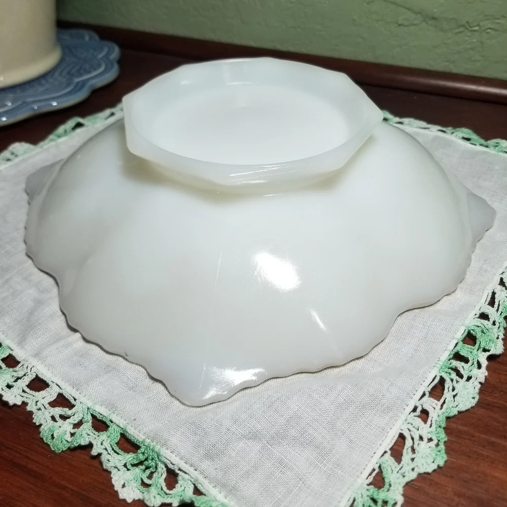 Vintage Anchor Hocking Milk Glass Grape Bowl Gold Trim Pedestal